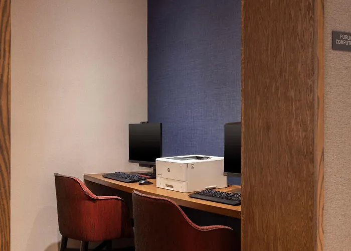 Hyatt Place Orlando Airport